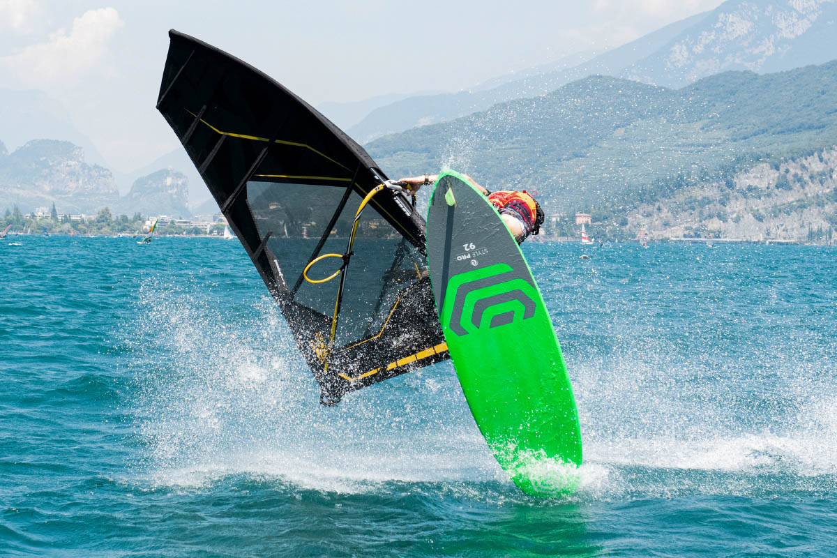 slash windsurfing karlin freestyle plachta point7 spicka